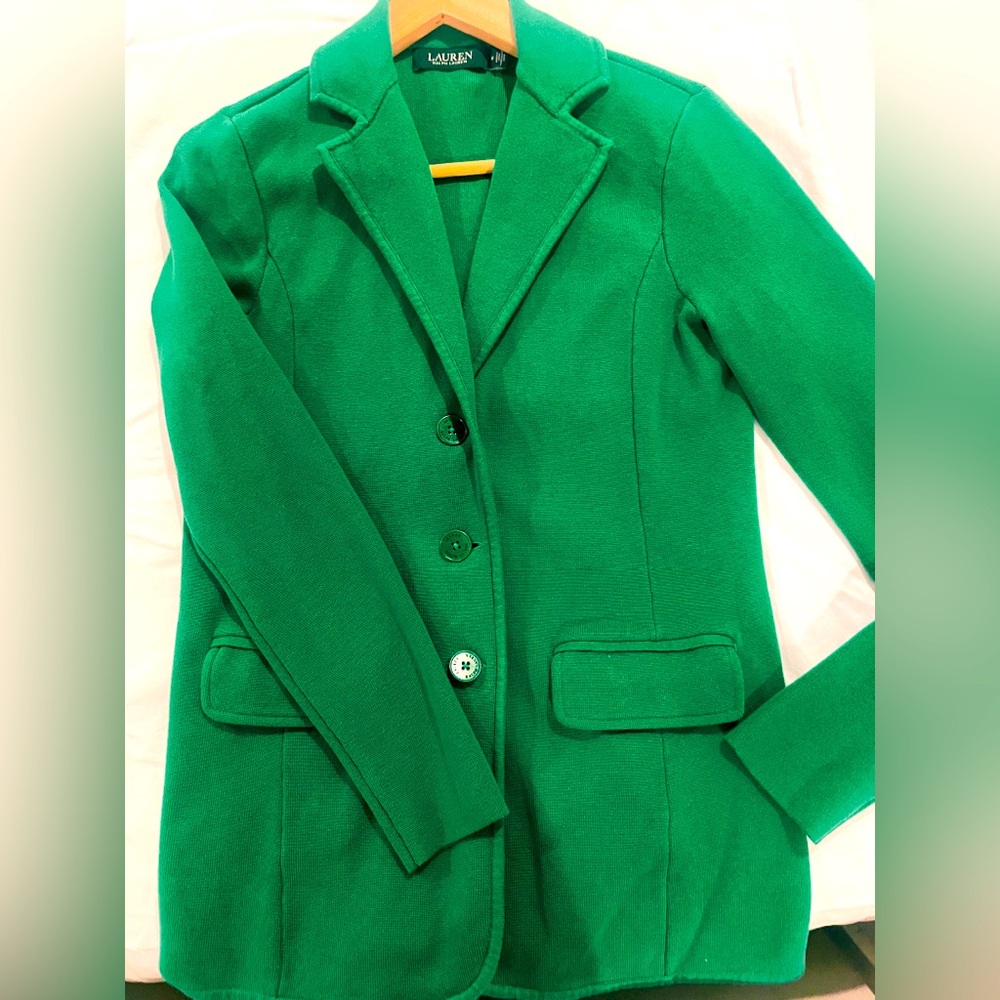 Kelly green Medium ( Brand new without tags) Lauren Ralph Lauren blazer.